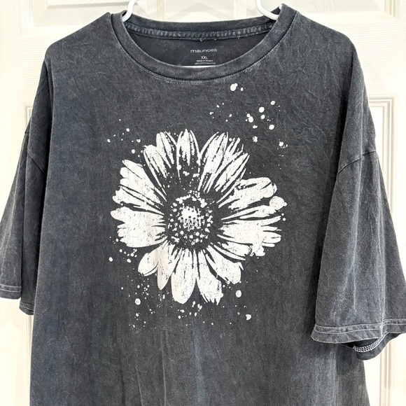Maurices Women Graphic Crew Neck Short Sleeve Tee Shirts Bundle  XXL 1X Floral - Picture 7 of 14